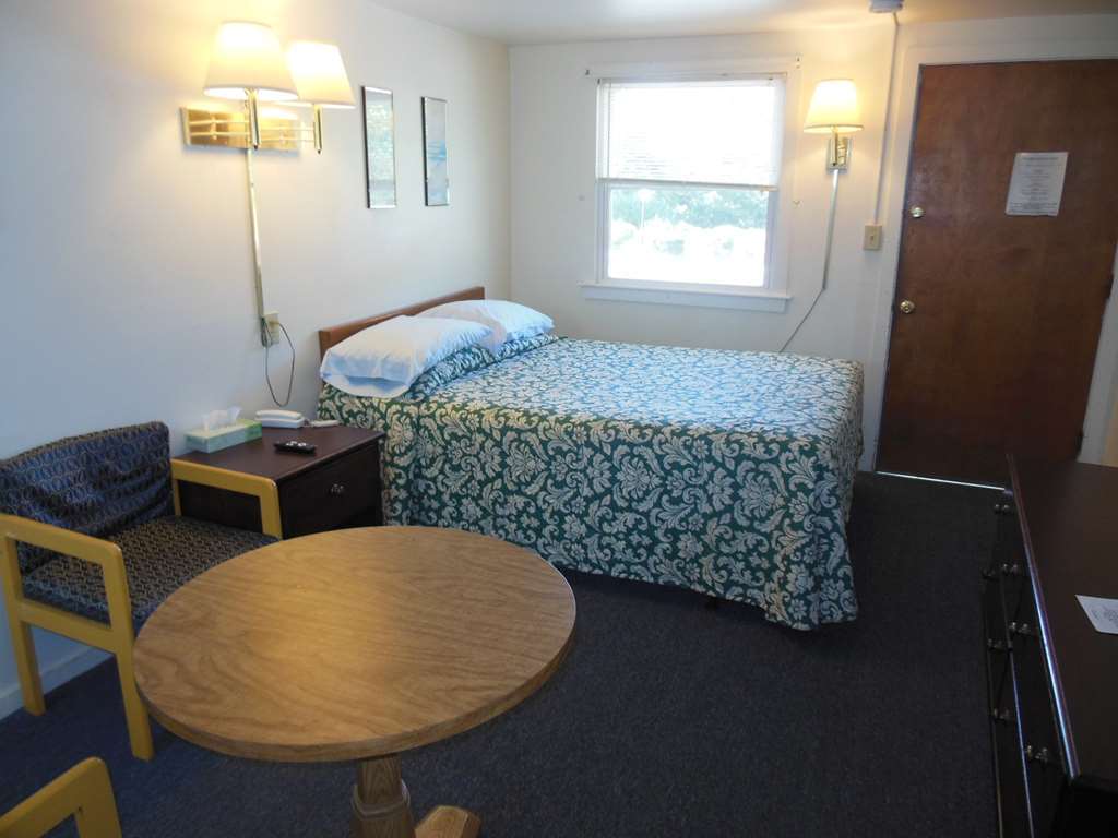 The Coast Motel Westerly Room photo
